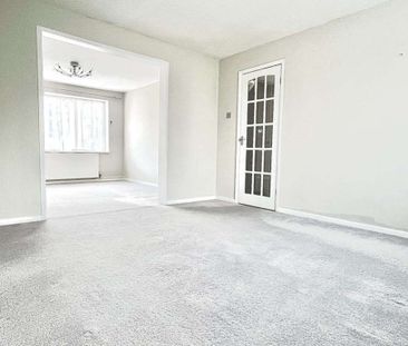 Lock Crescent, Kidlington, Oxfordshire, OX5 - Photo 3