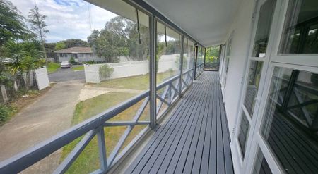 Bayview, 3 bedrooms and 2 bathrooms - Photo 3