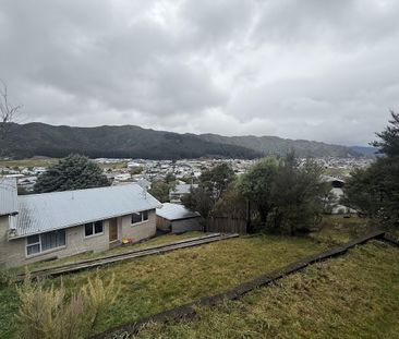 1/6 Naseby Grove, Wainuiomata - Photo 5