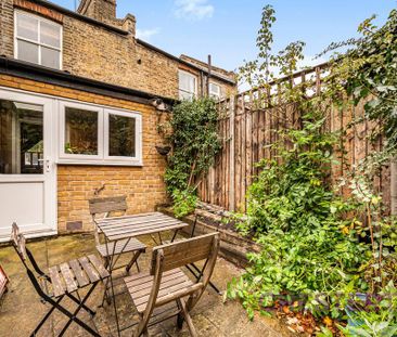2 bedroom terraced house to rent - Photo 3