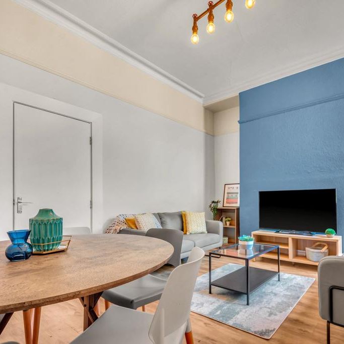 6 bedroom flat to rent - Photo 1