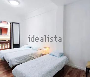 Alquiler de piso en Calle Padre Larroca - Photo 1