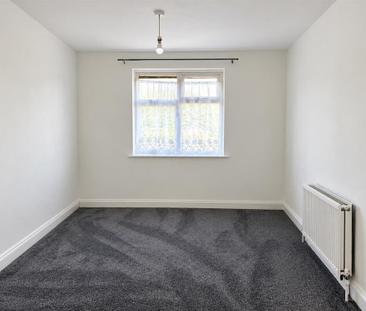 3 bedroom detached house to rent - Photo 3