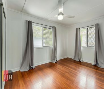 3 BEDROOM HOME WITH AIR CONDITIONING CLOSE TO EVERYTHING - Photo 3