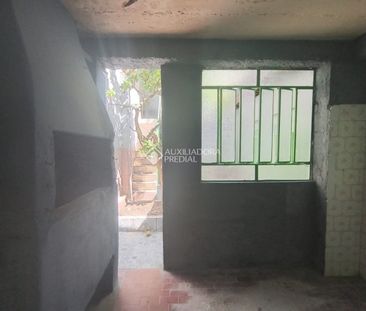 Casa com 2 quartos e 104m² para alugar em Centro, Canoas. - Foto 1