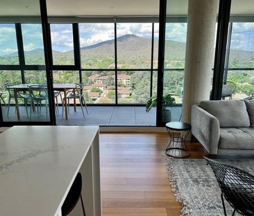 One-Bedroom Penthouse in ‘The Mark’! - Photo 2