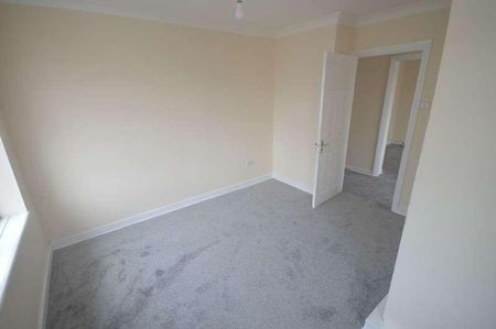 Blake Avenue, IG11 - Photo 4