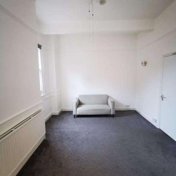 Cawnpore Street, London, SE19 - Photo 1