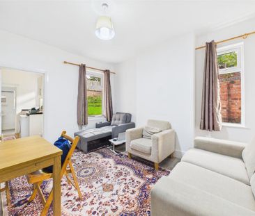1 bedroom ground floor flat to rent - Photo 1
