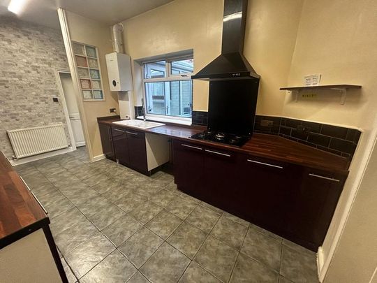 3 bedroom terraced house to rent - Photo 1