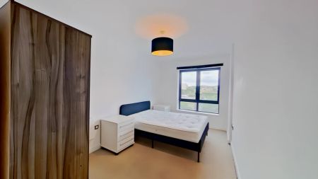 2 Bed 1 Bath - Photo 3
