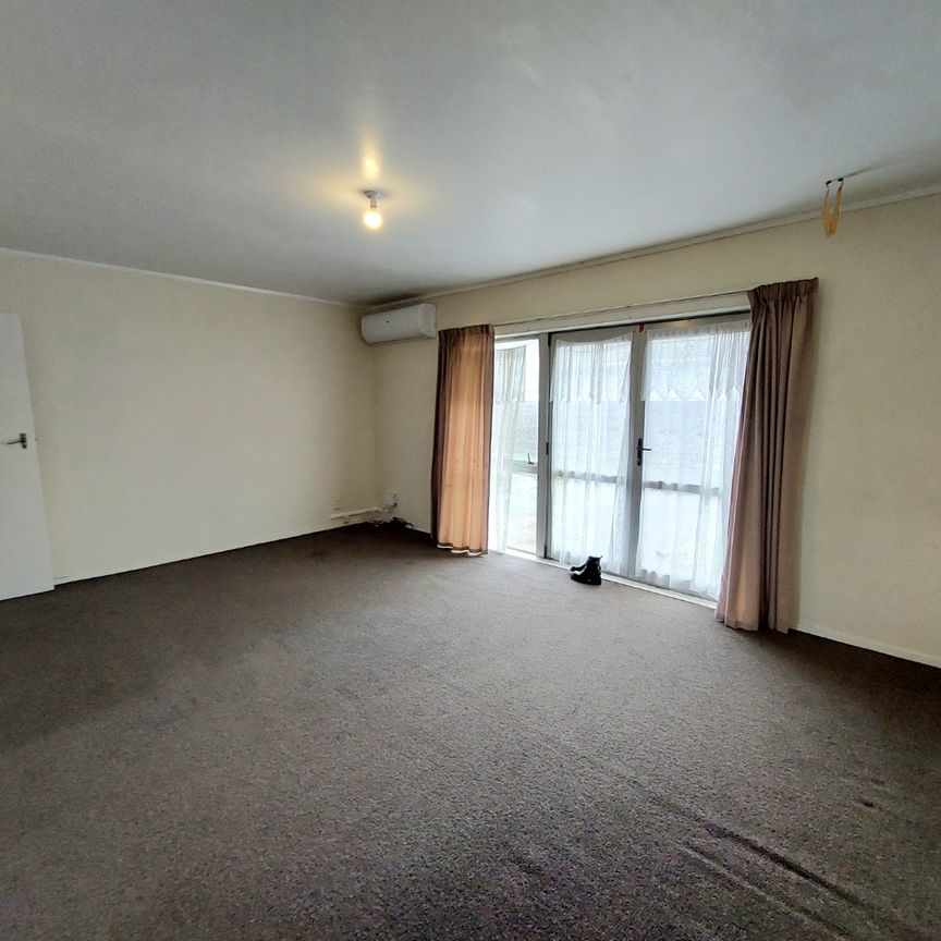 Tidy brick n tile unit - Photo 1