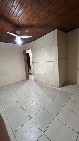 Casa com 3 quartos e 200m² para alugar em Igara, Canoas. - Photo 3