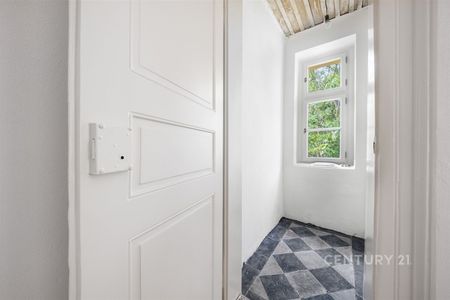 Pronájem bytu 1+kk a garsoniéry 28 m², Sezimova , Praha - Фото 2