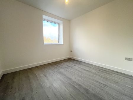 Bingley Road, Bradford - Photo 4