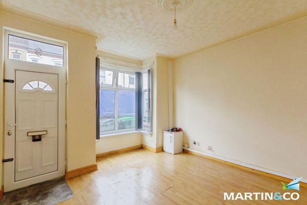 3 bedroom terraced house to rent - Photo 1