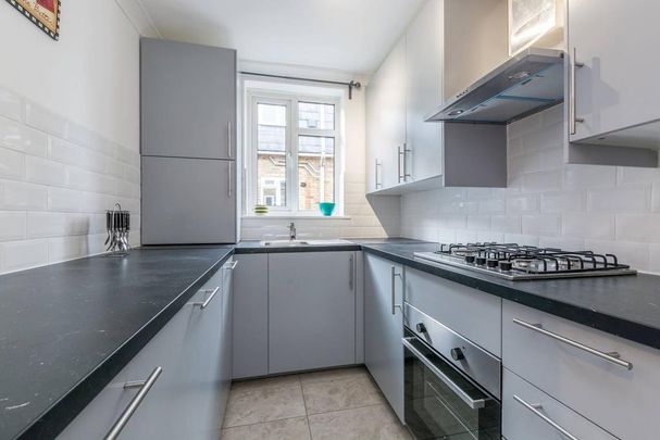1 bedroom flat to rent - Photo 1