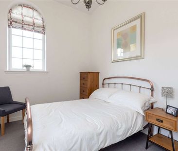 A contemporary two-bedroom apartment with private allocated parking... - Photo 5