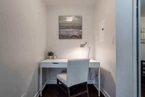 For Lease - 12 York Street Unit# 4810, Toronto, Ontario - Photo 1