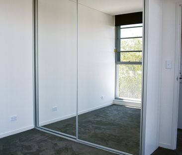 Quality 2 Bed Apartment In Ultimate Location - Photo 4