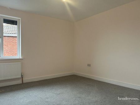 3 bedroom apartment to rent - Photo 3