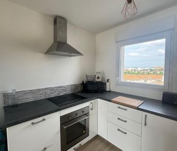 Location Appartement 2 pièces 51m² ST BENOIT 86280 - Photo 5