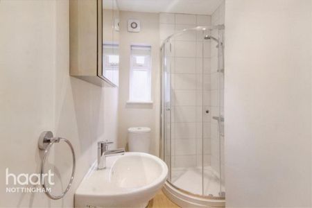 1 bedroom in a house share to rent - Photo 5