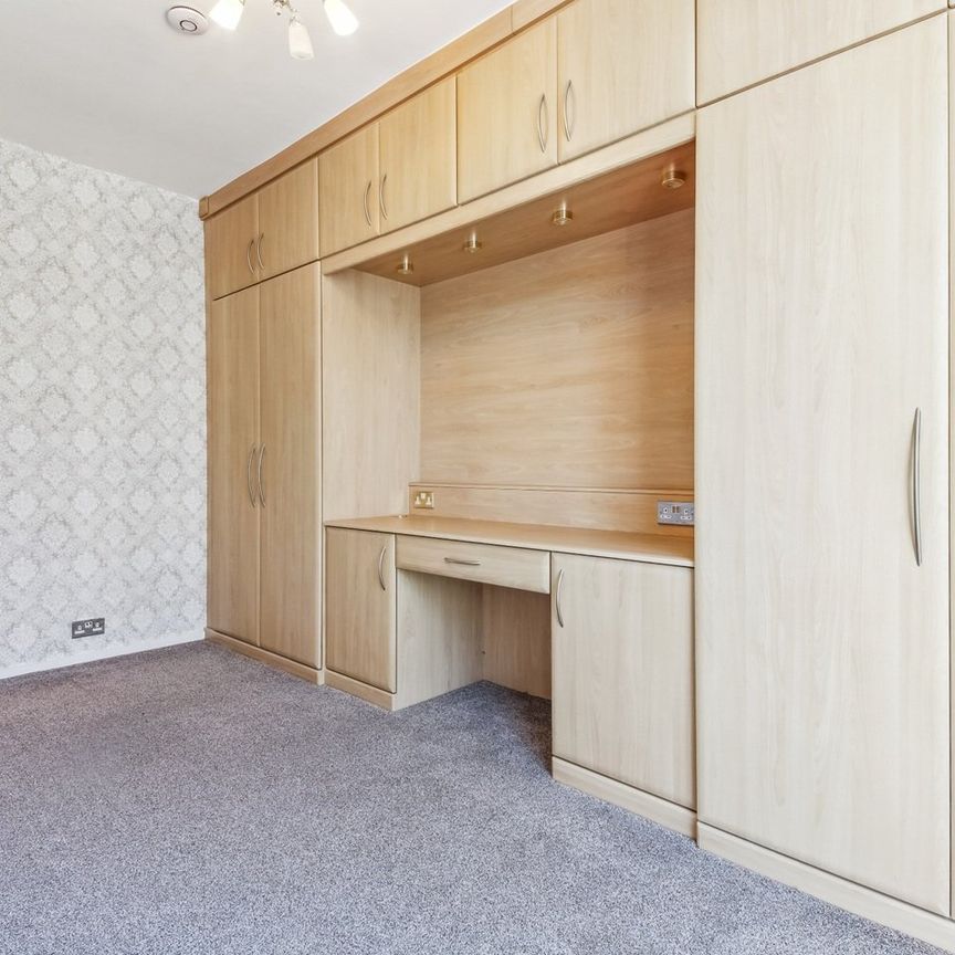 4 Bed Flat, Marlow House, W2 - Photo 1