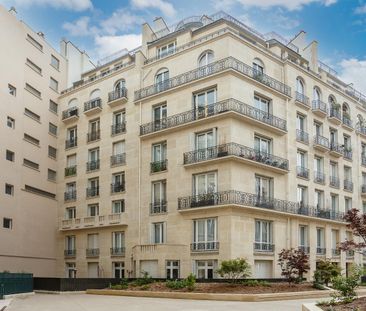 location Appartement T1 DE 32.9m² À PARIS - Photo 1