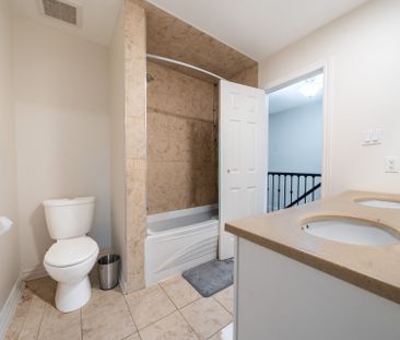 For Lease - 613 Galloway Crescent, Mississauga, Ontario - Photo 4