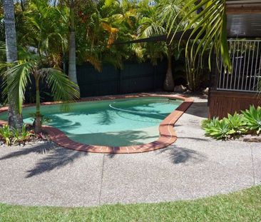 9 Mara Court, 4214, Ashmore Qld - Photo 4