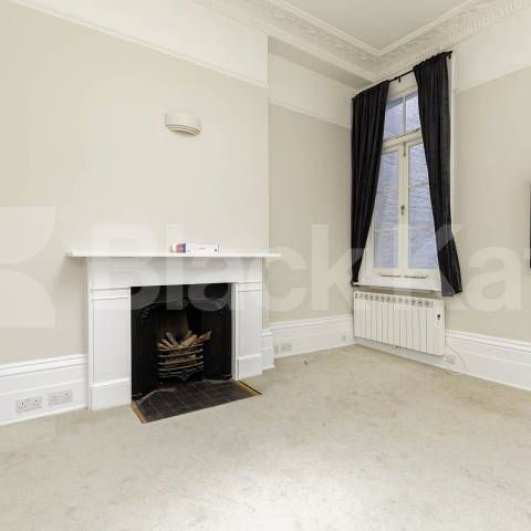 Stunning studio with a mezzanine level sleeping area mins to tube and hyde park - Photo 1