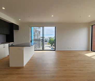 Penthouse apartment located in Tonsley Village...a new way of living - Photo 2