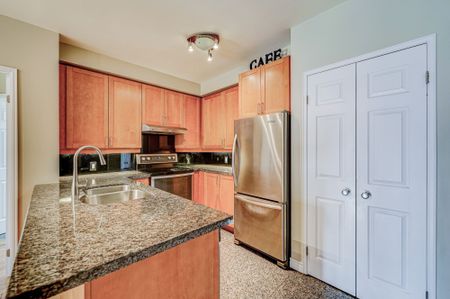 For Lease - 55 Bloor Street Unit# 1809, Toronto, Ontario - Photo 4