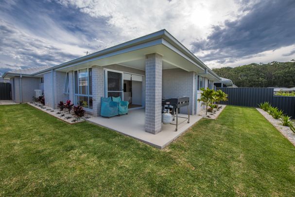 5 Mermaid Drive, Sandy Beach - Photo 1