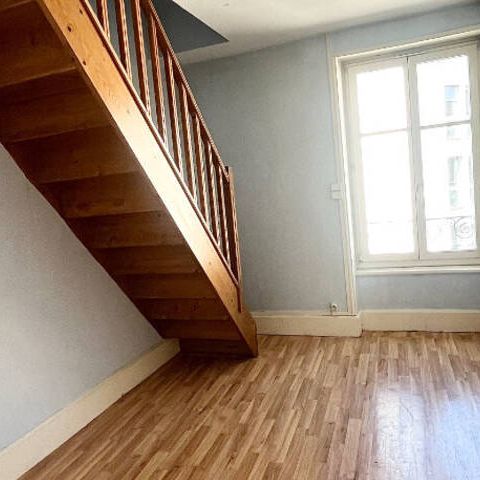 À louer : T4 en duplex lumineux et charmant au coeur de Nancy - Photo 1