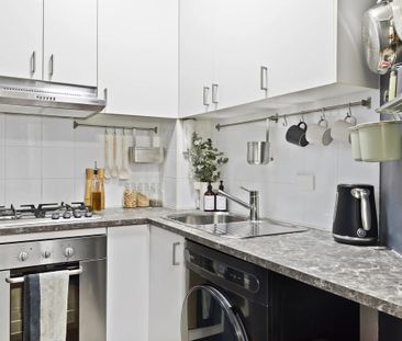 10/126 Victoria Street, Potts Point NSW 2011 - Apartment For Rent |... - Photo 3