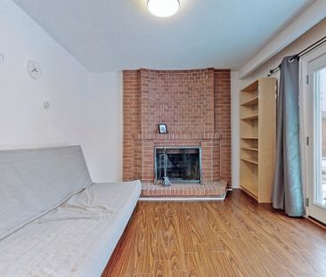 For Lease - 47 Crayford Drive Unit# Middle, Toronto, Ontario - Photo 2