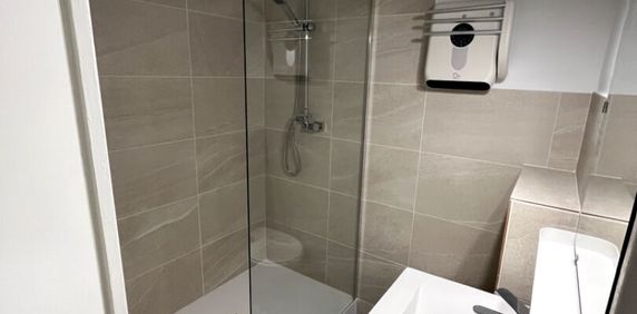 Location Appartement 2 pièces 45m² - Photo 2