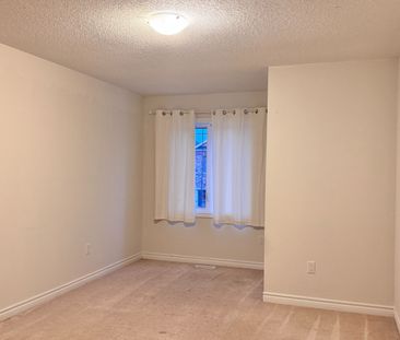 For Lease - 27 Palace Street, Thorold, Ontario - Photo 6