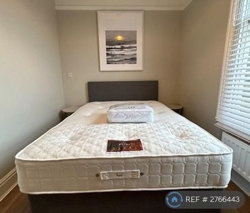 1 bedroom flat to rent - Photo 6