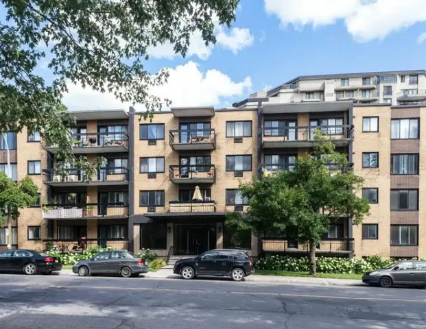 2400 Van Horne Street | 2400 Van Horne, Montreal - Photo 1