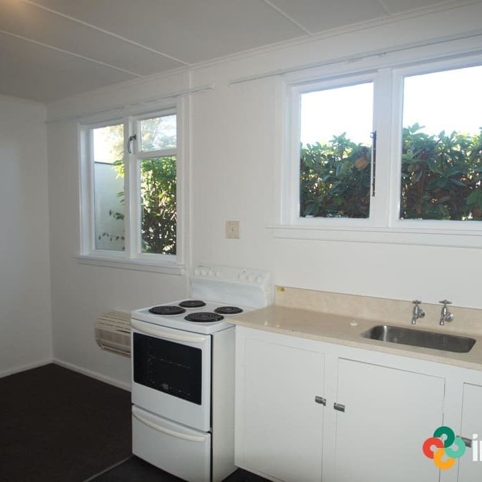 Single & Sunny in St Albans! - Photo 1