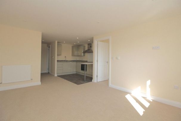 Hensington Road - Photo 1