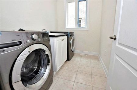 For Lease - 253 Rutherford Upper Road, Bradford West Gwillimbury, Ontario - Photo 2