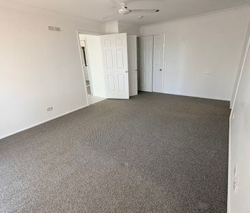 Granny-Flat with Private Backyard! - Photo 4