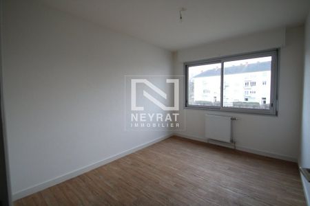 Location Appartement 3 pièces 77m² PARAY LE MONIAL 71600 - Photo 4