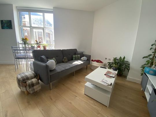 2 bedroom flat to rent - Photo 1