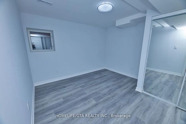 122 Ravenscroft Road #Basement - Photo 1