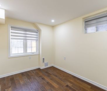 For Lease - 841 Magnolia Terrace, Milton, Ontario - Photo 2